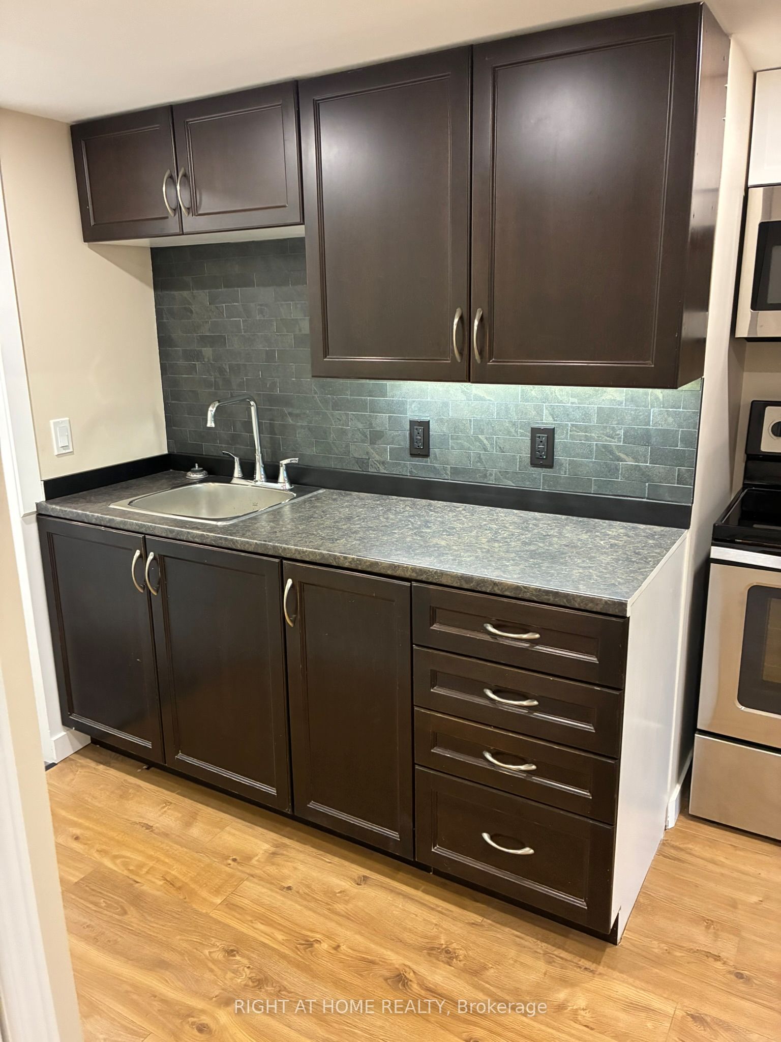 Additional image 3 of Unit 2-9 Quail Crescent, Barrie, ON, L4N 6X1