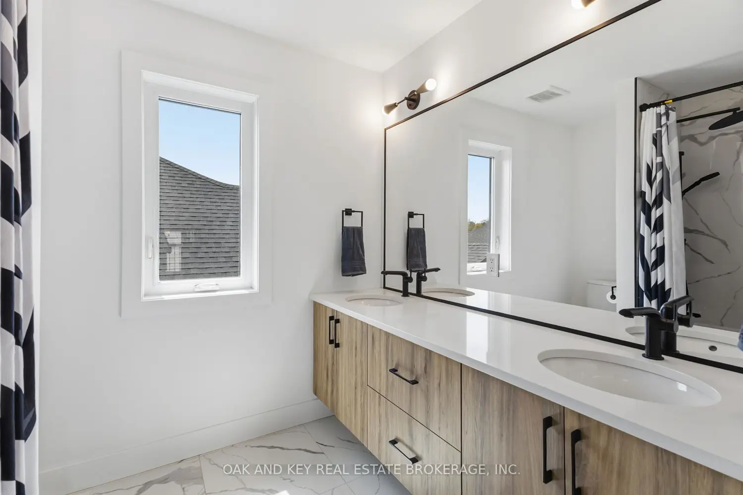 13 Briscoe Crescent photo 5