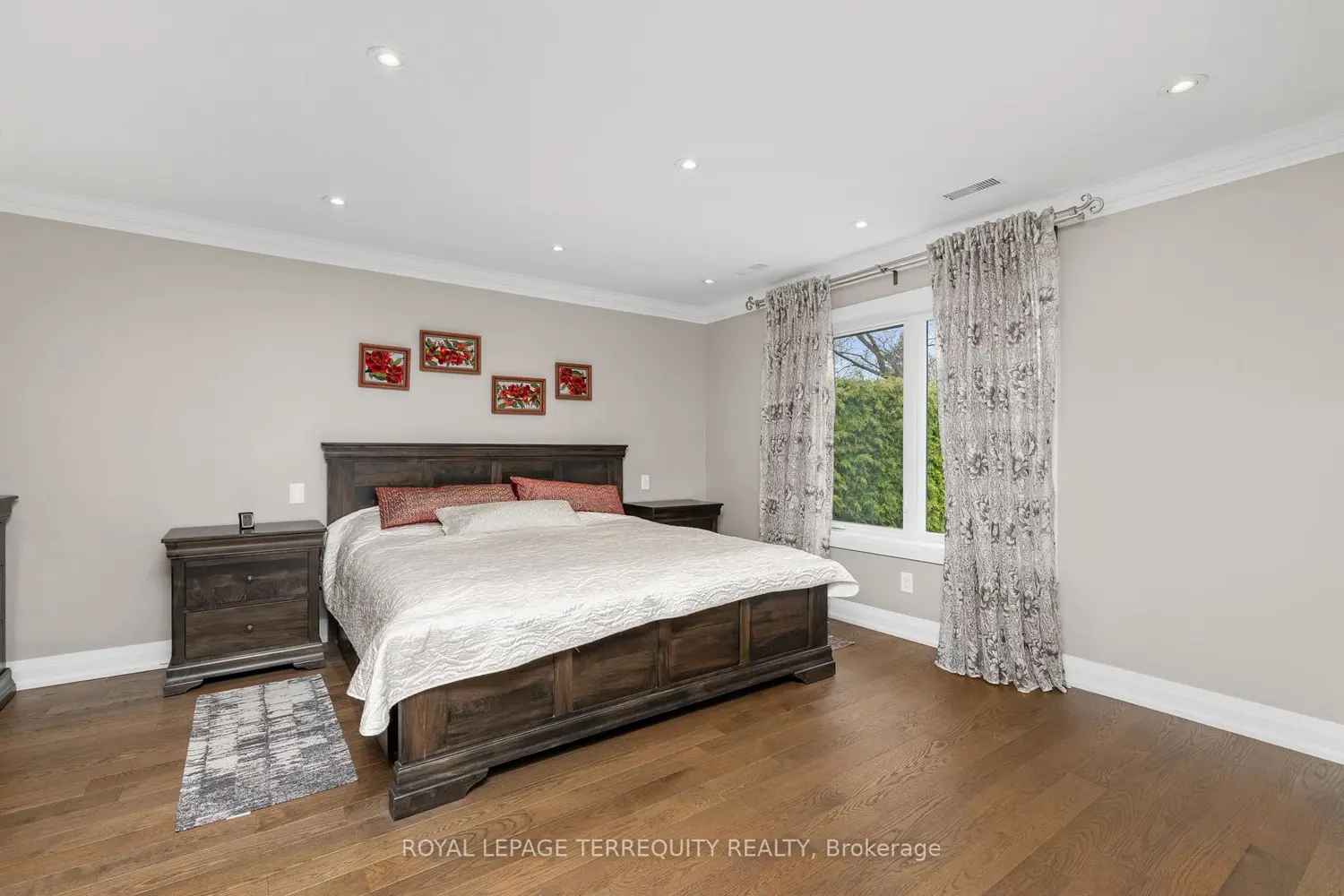 Additional image 9 of 582 Hyacinthe Boulevard