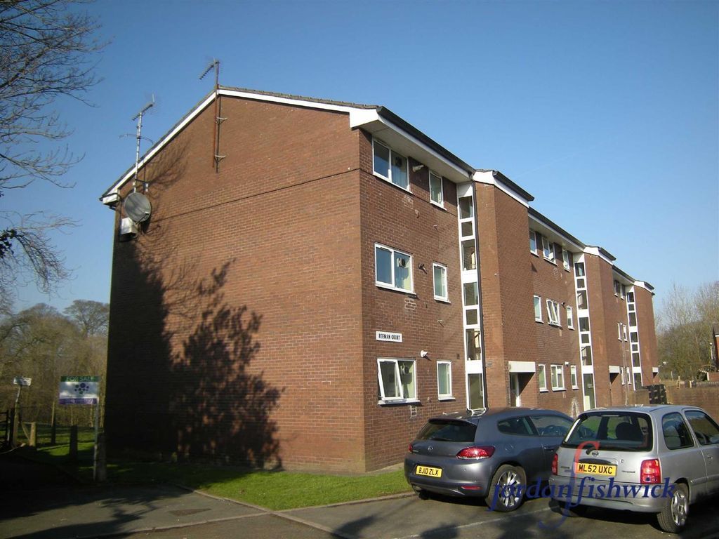 1 bed flat to rentReeman Court, Lacey Green, Wilmslow SK9