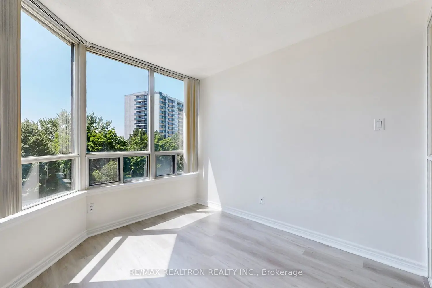 Additional image 13 of 1131 Steeles Avenue 407