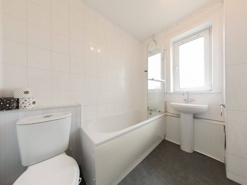 Additional image 4 of 2 bed flat to rentKemnay Gardens, Douglas And Angus, Dundee DD4