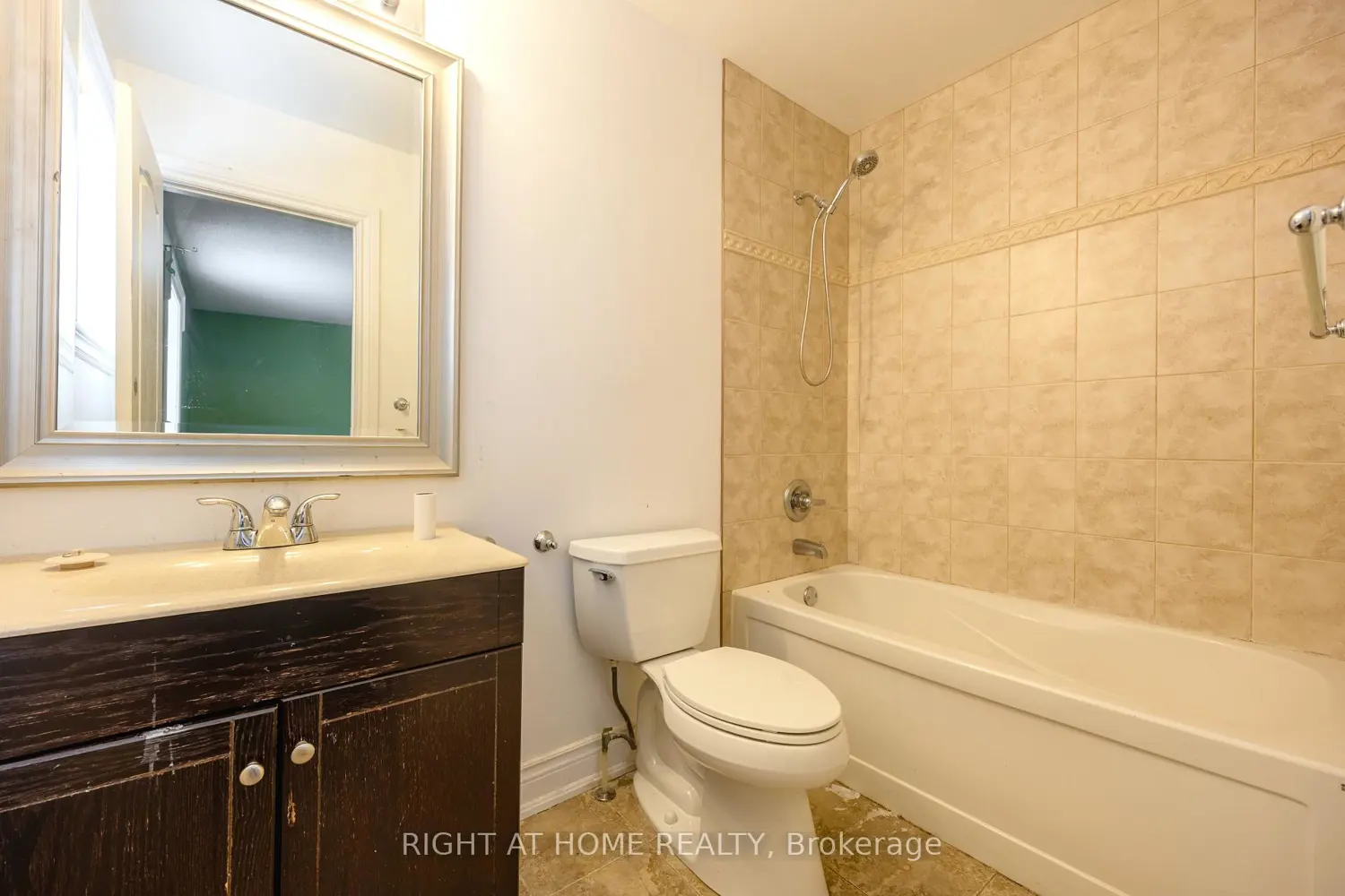 Additional image 8 of 1215 Lowrie Street