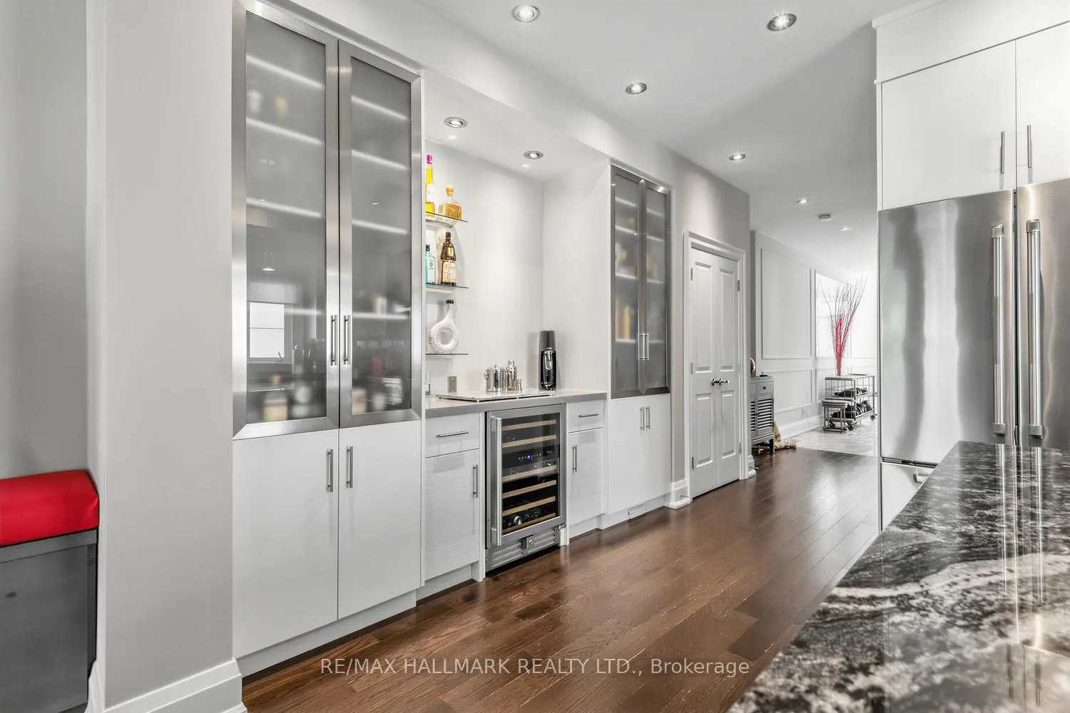 Additional image 5 of 192 Erskine Avenue