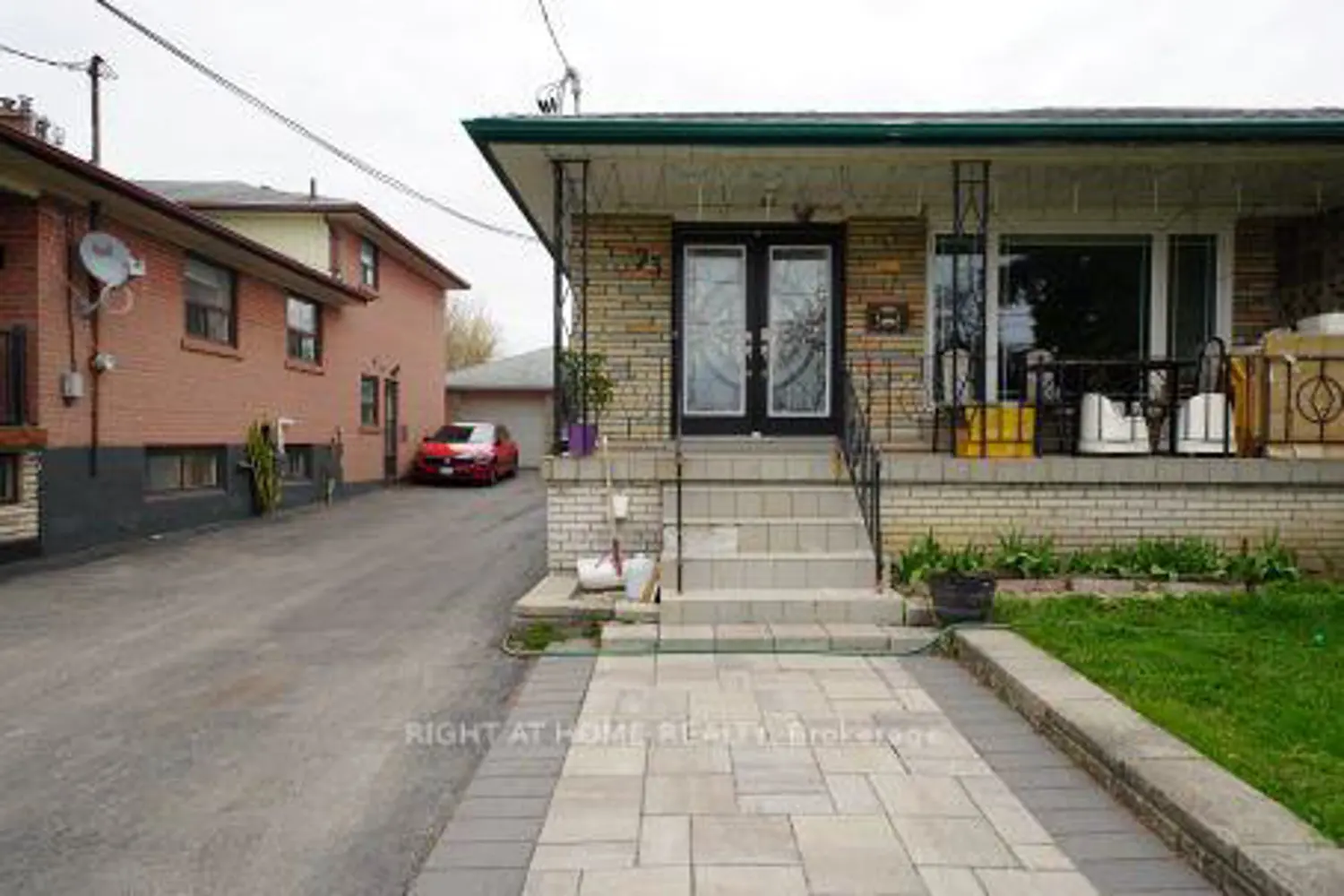 73 Buckland Road