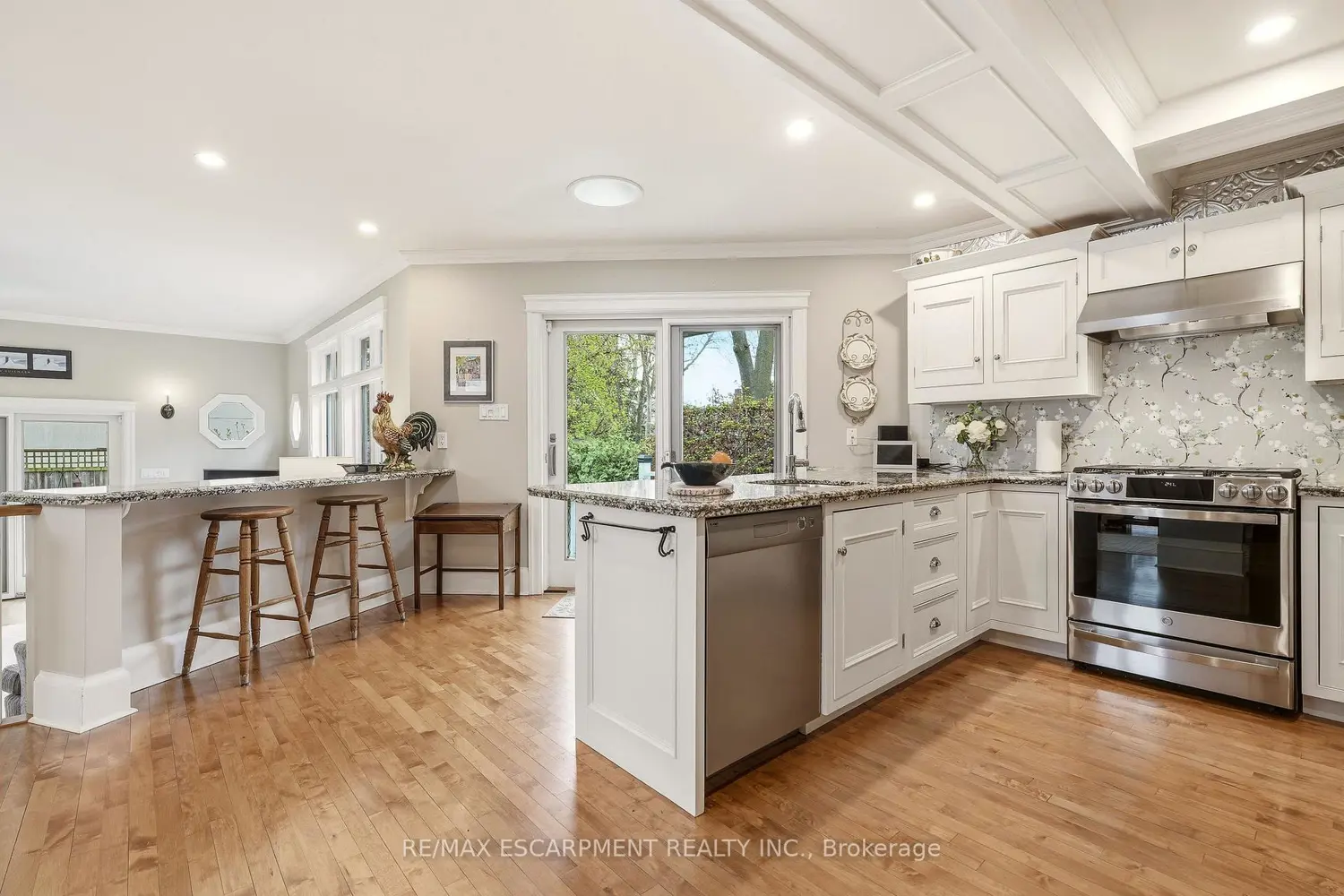 Additional image 7 of 2116 Caroline Street