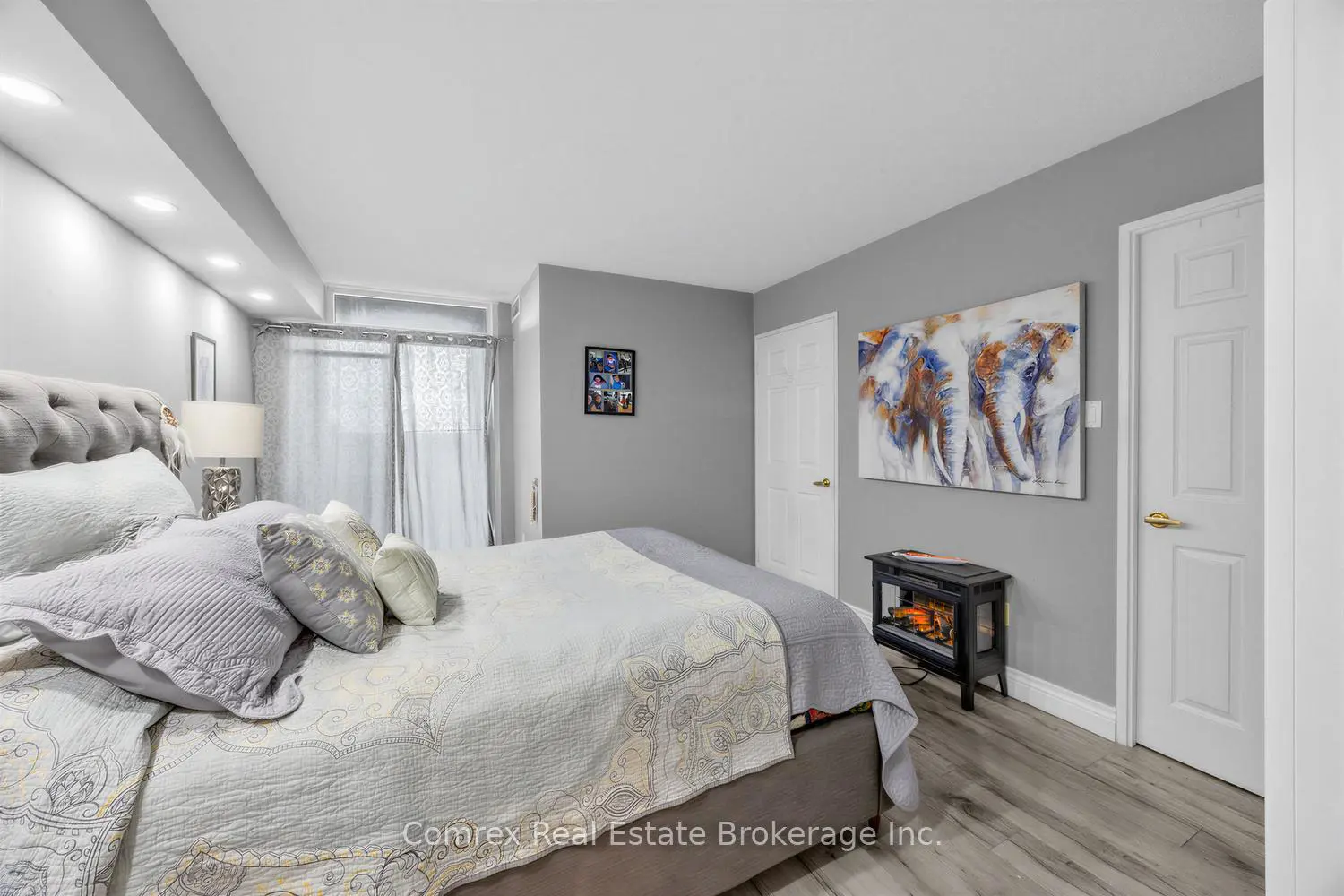 Additional image 4 of 3233 Eglinton Avenue 704