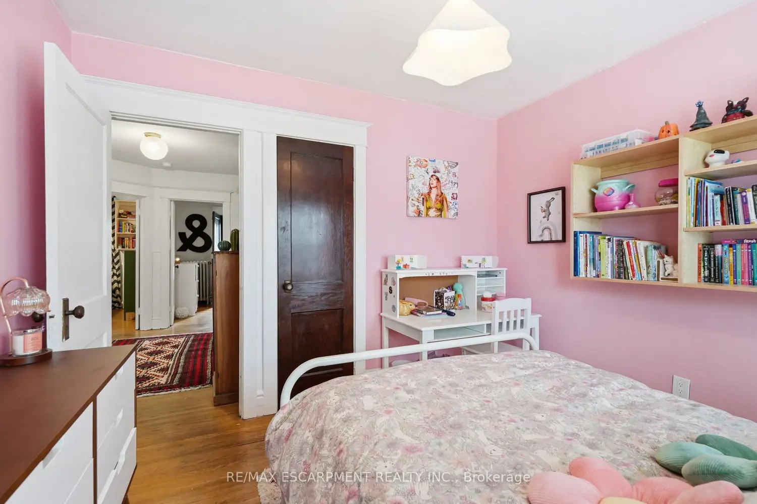 Additional image 7 of 37 Connaught Avenue