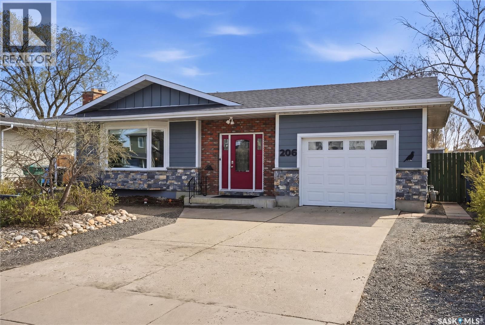 206 La Loche Terrace, Saskatoon, SK, S7K4R9