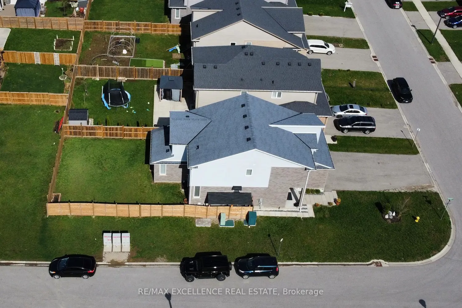 Additional image 10 of 1689 Aukett Drive