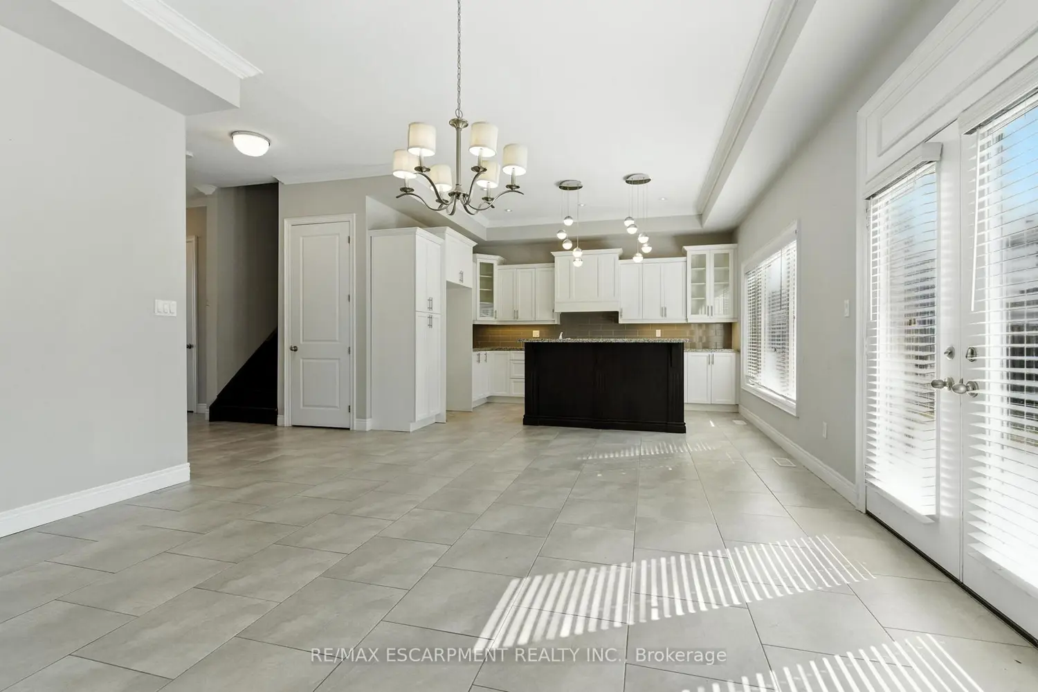 Additional image 3 of 43 Riesling Court