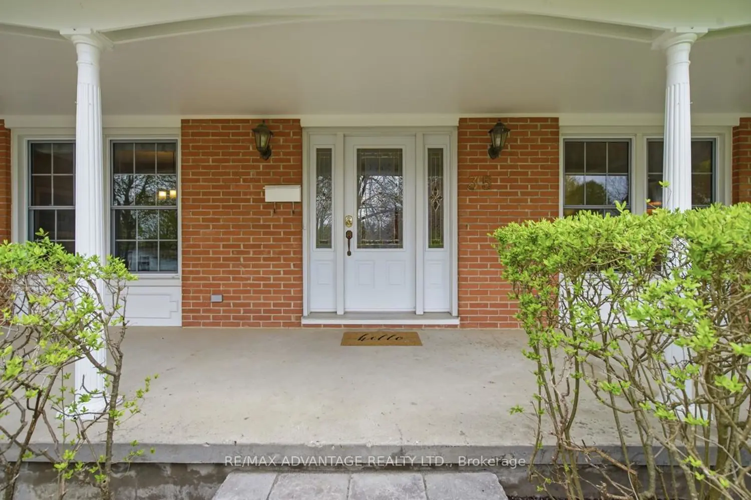 35 Cowan Place