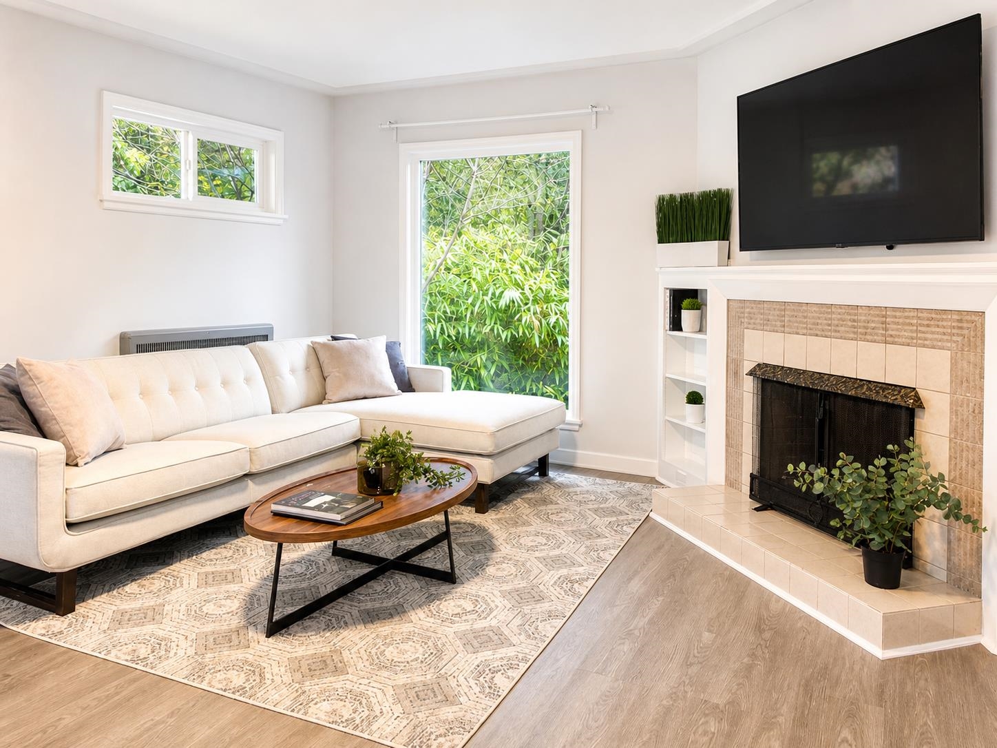 Additional image 3 of 1128 Ridgewood Drive, North Vancouver, BC, V7R 1J3