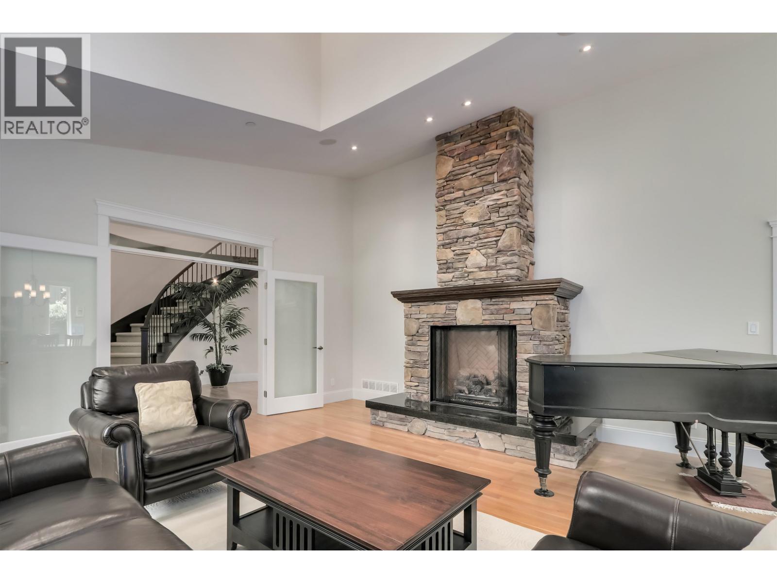 Additional image 6 of 352 St.james Crescent, West Vancouver, BC, V7S1J8