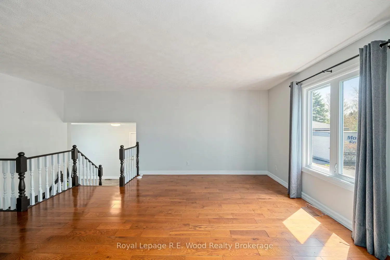 Additional image 4 of 5 Kamps Crescent