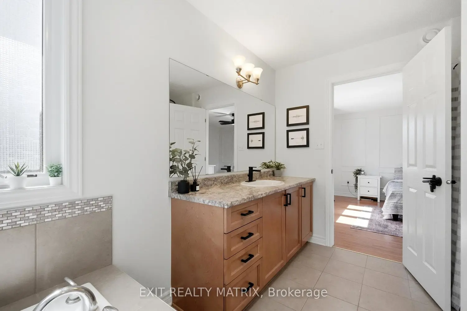 Additional image 8 of 129 Abbey Crescent