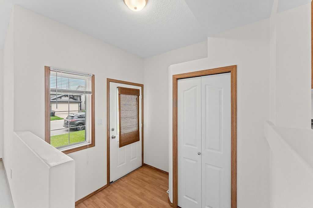 Additional image 3 of 108 Everstone Rise SW, Calgary, AB, T2Y4J7