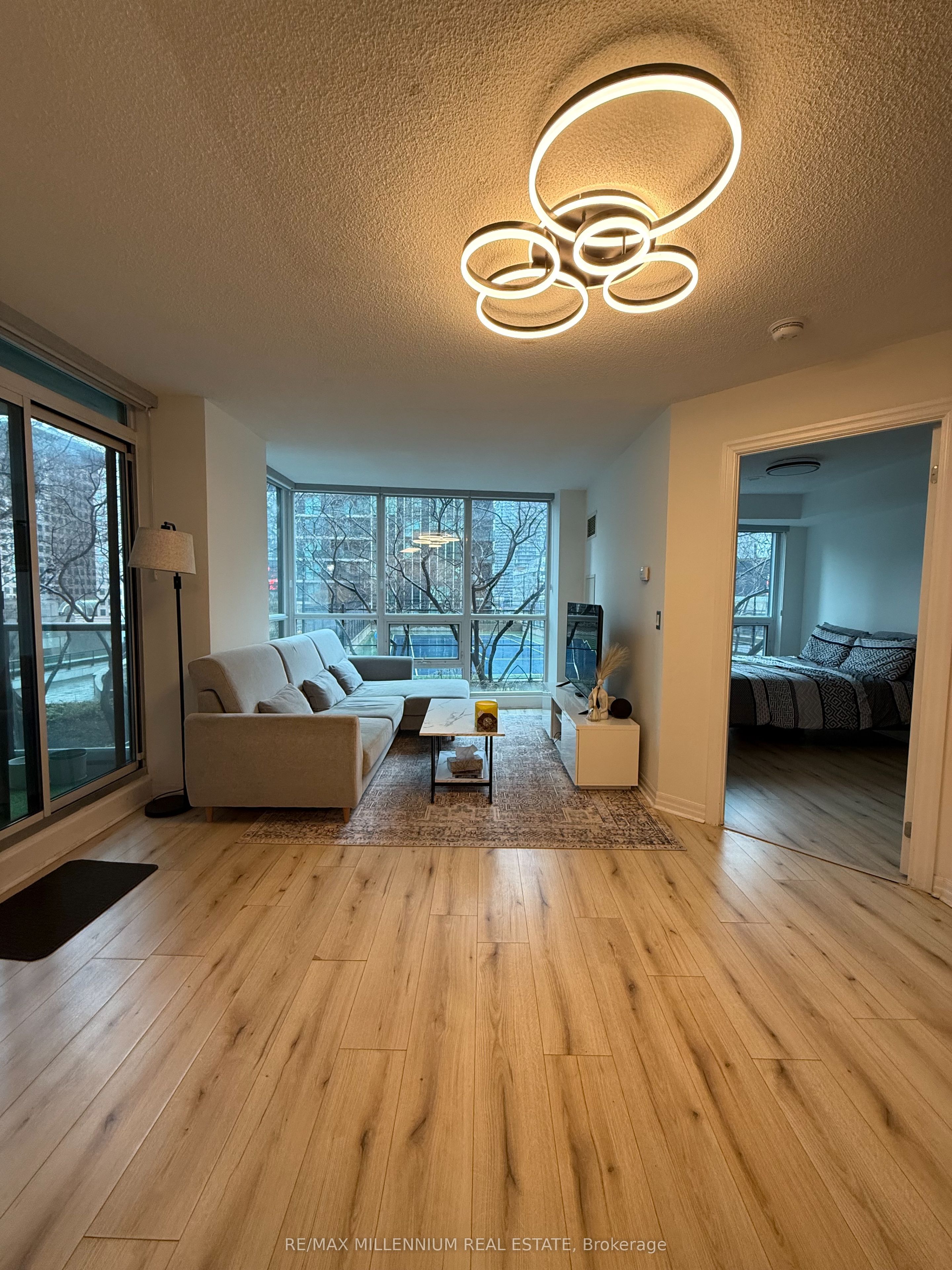 Additional image 3 of 601-16 Yonge Street, Toronto, ON, M5E 2A1