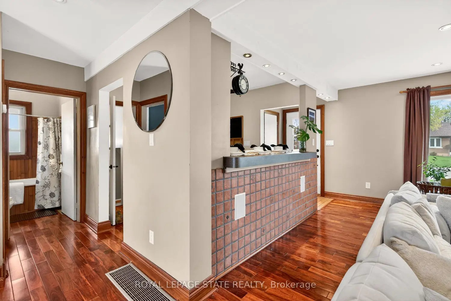 Additional image 8 of 380 East 37Th Street