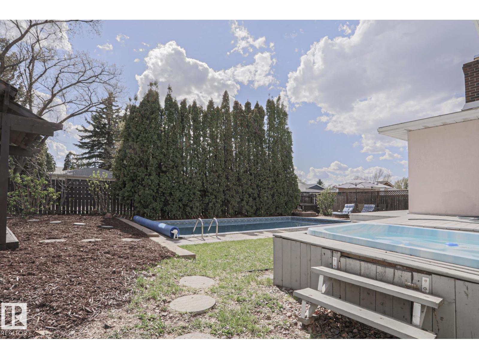 Additional image 5 of 1214 85 Street NW, Edmonton, AB, T6K1X8