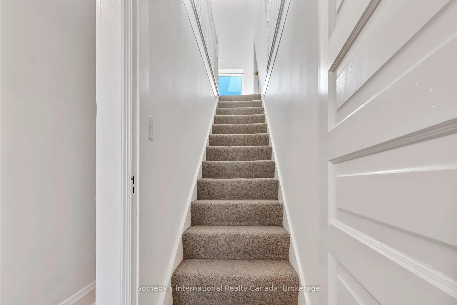 Additional image 9 of 717218 1St Line