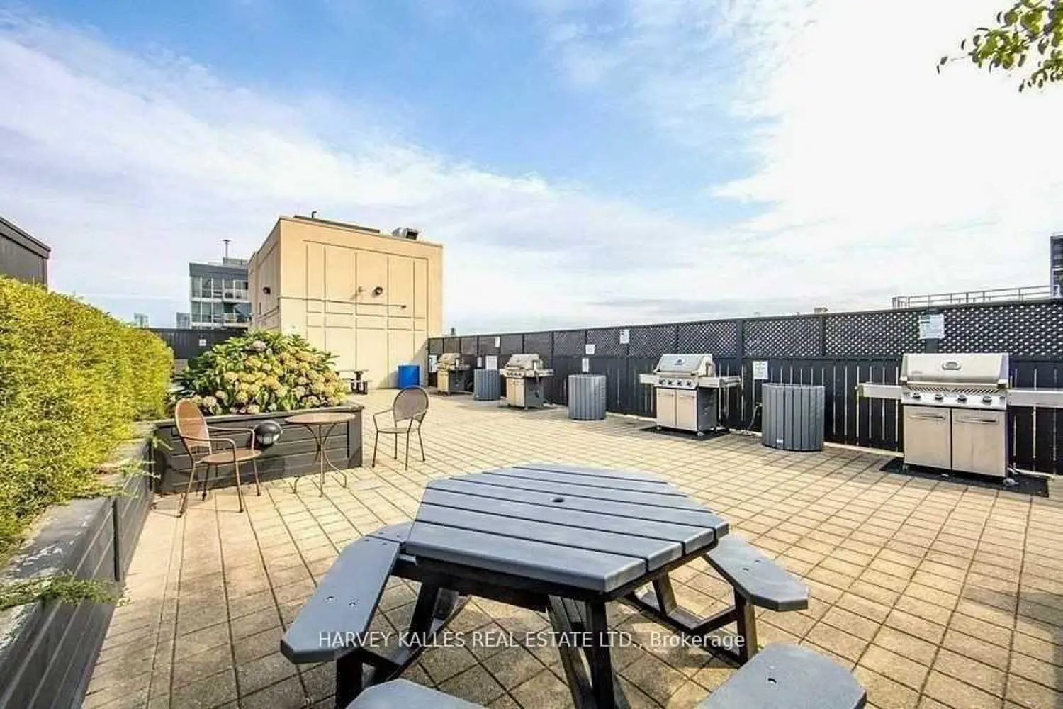 Additional image 18 of 323 Richmond Street 1405