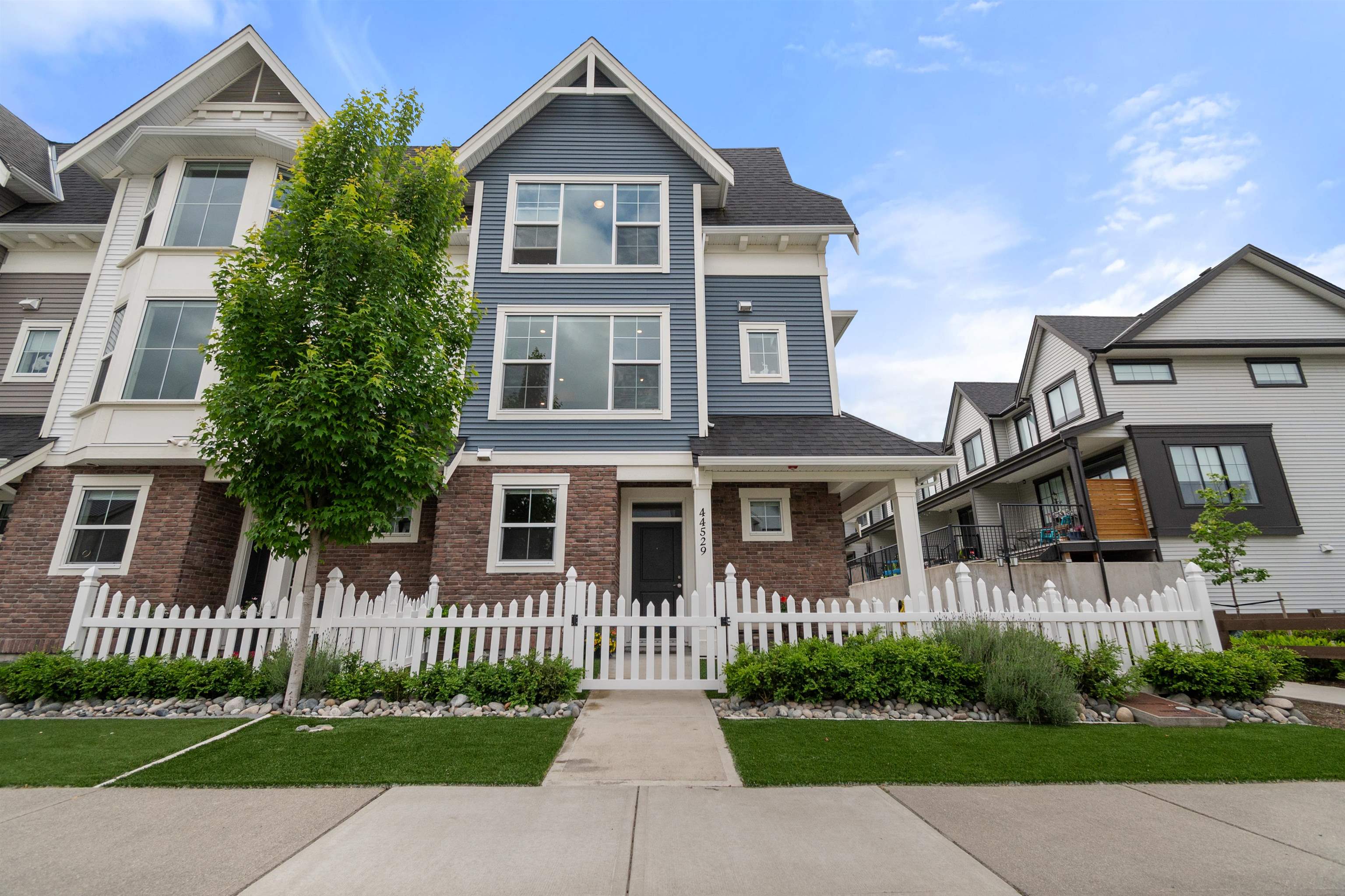 Additional image 3 of 44529 Freshwater Drive, Chilliwack, BC, V2R 6A3