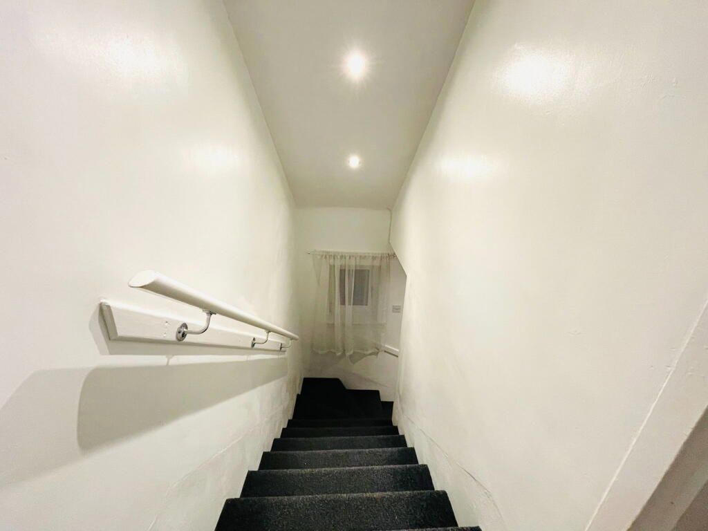 Additional image 9 of 2 bed flat to rentGean Road, Alloa FK10