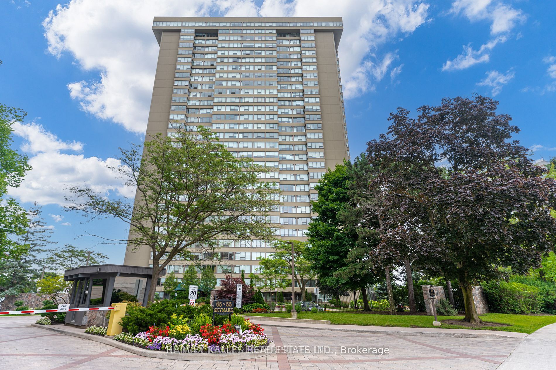 205-55 Skymark Drive, Toronto, ON, M2H 3N4
