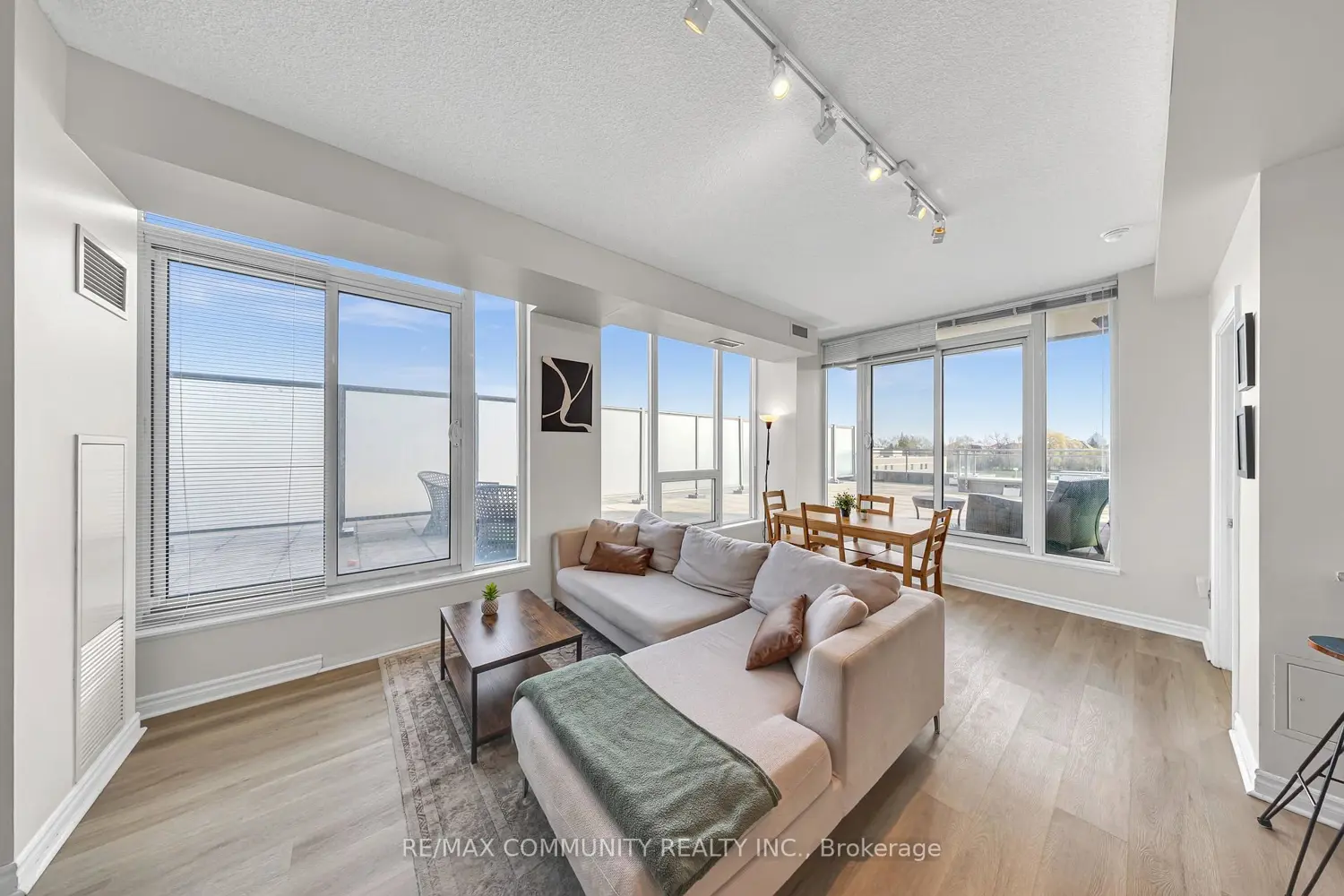 Additional image 9 of 3525 Kariya Drive 502