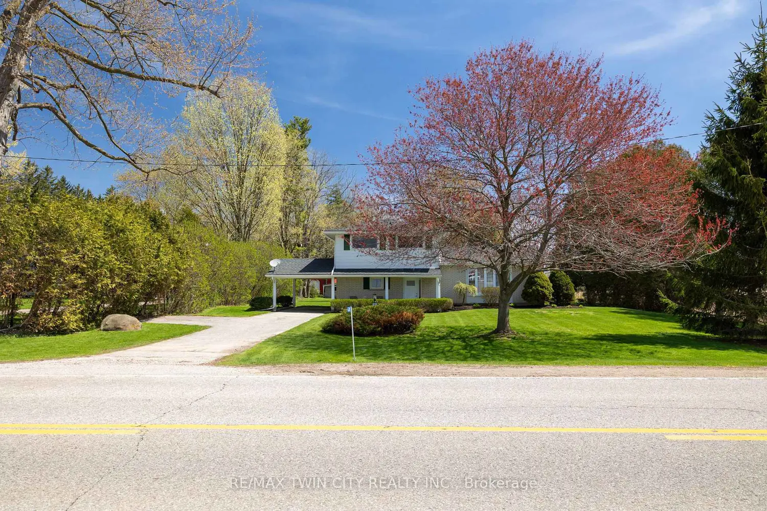 638 Oak Park Road photo 2