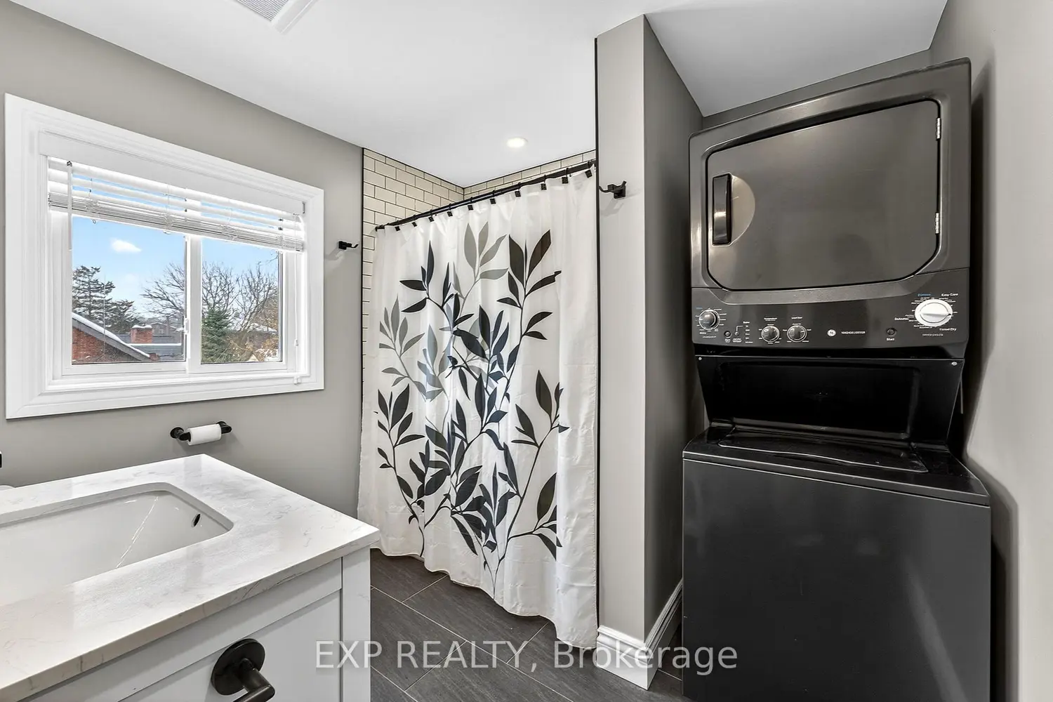 Additional image 9 of 266 Bleecker Avenue