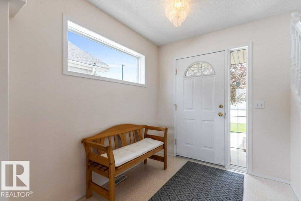 Additional image 5 of 1346 118a Street NW, Edmonton, AB, T6J7G2