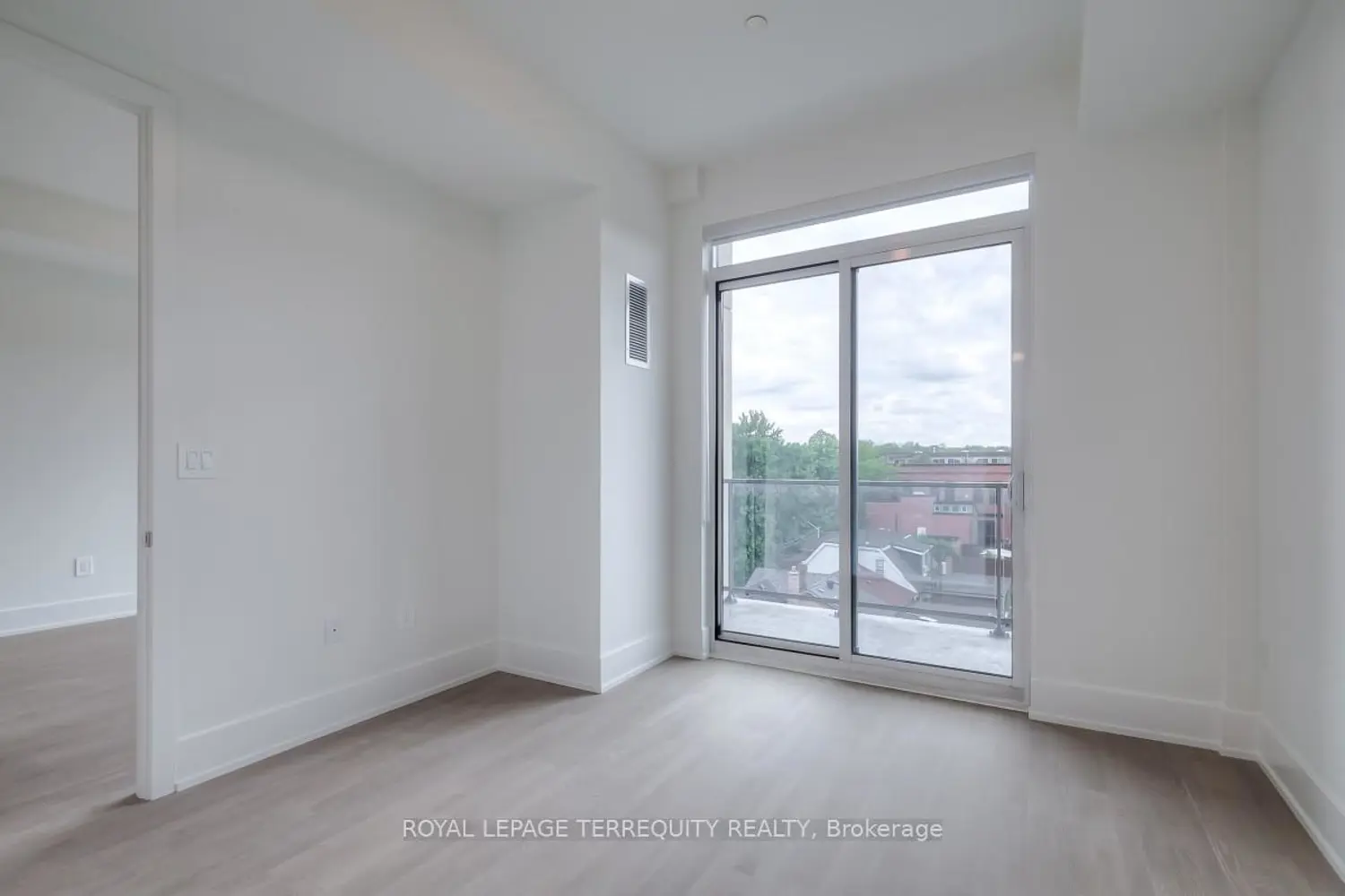 Additional image 8 of 495 Logan Avenue 505