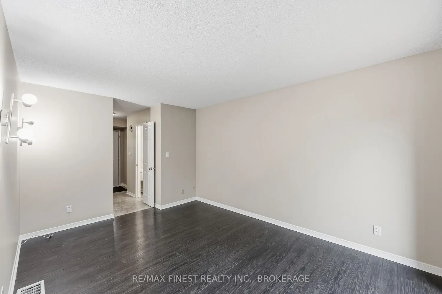 Additional image 7 of 870 Walker Court