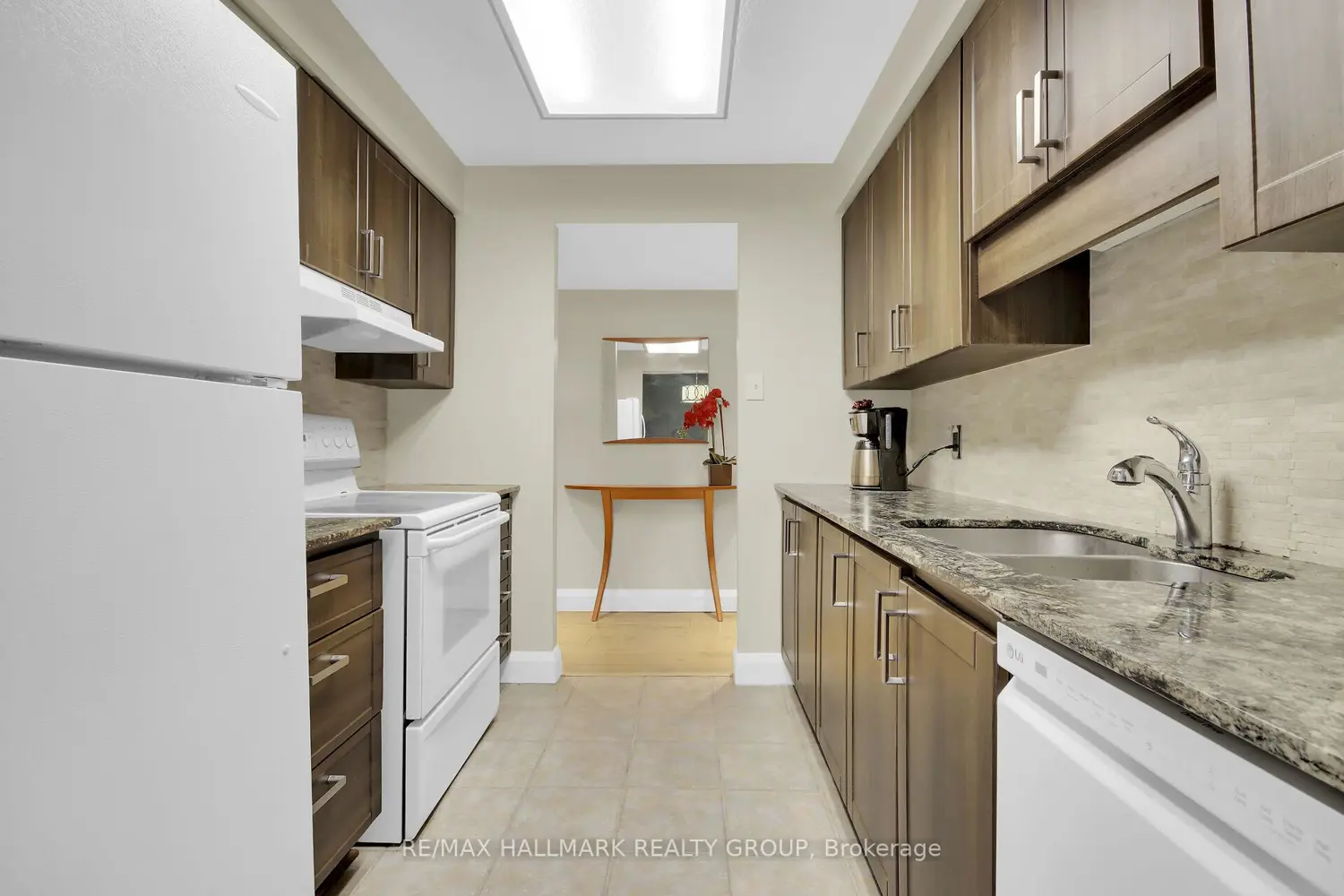 Additional image 15 of 470 Laurier Avenue 503