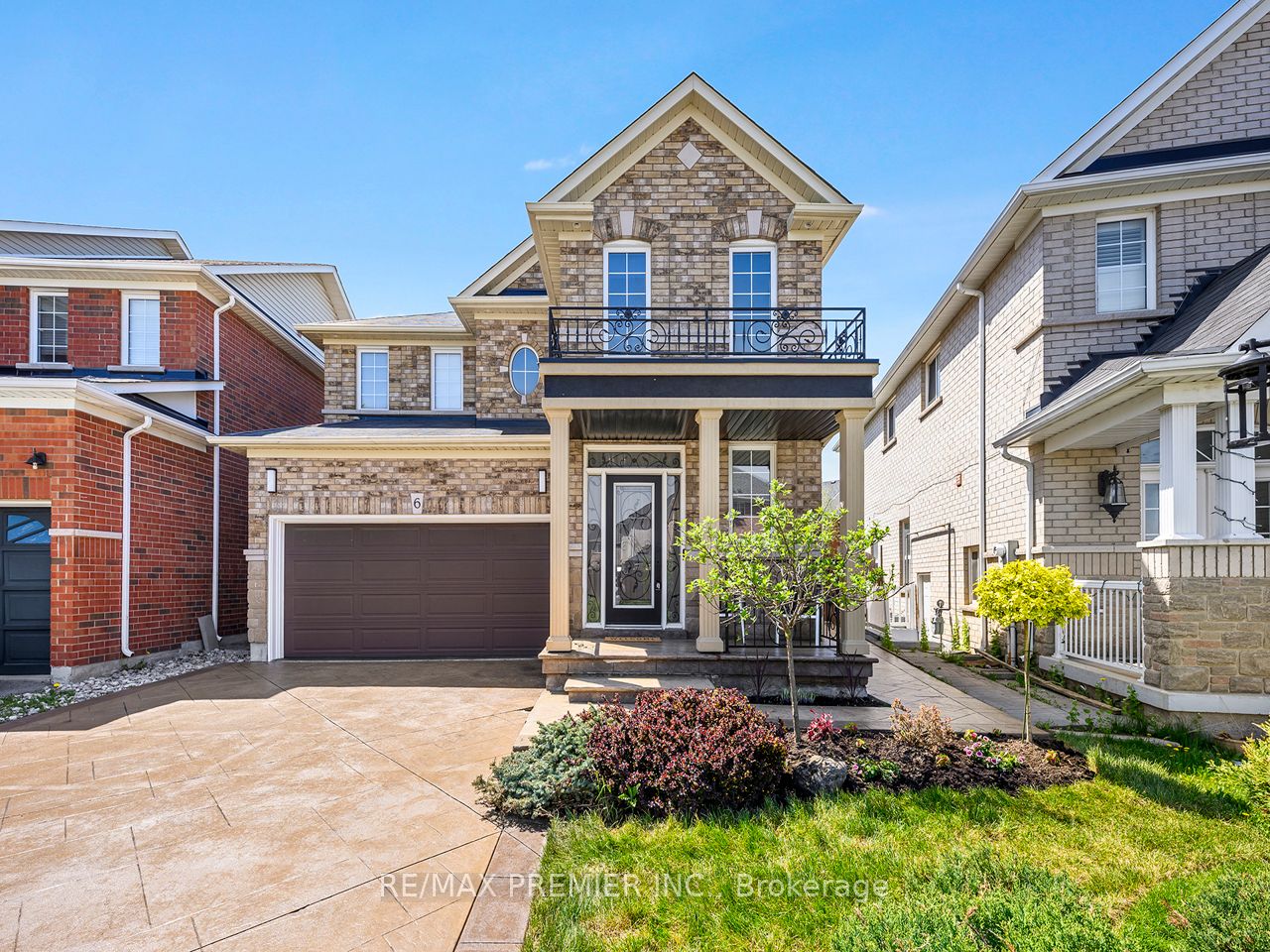 6 Lockburn Crescent, Brampton, ON, L7A 3W7
