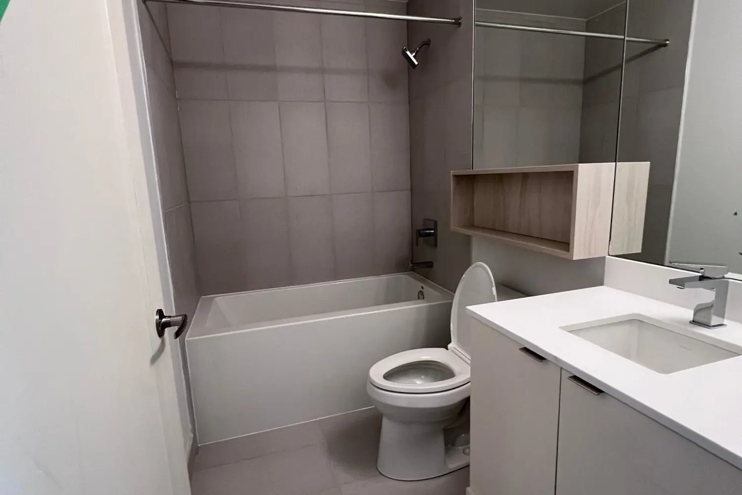 Additional image 7 of 135 Lower Sherbourne Street 2423