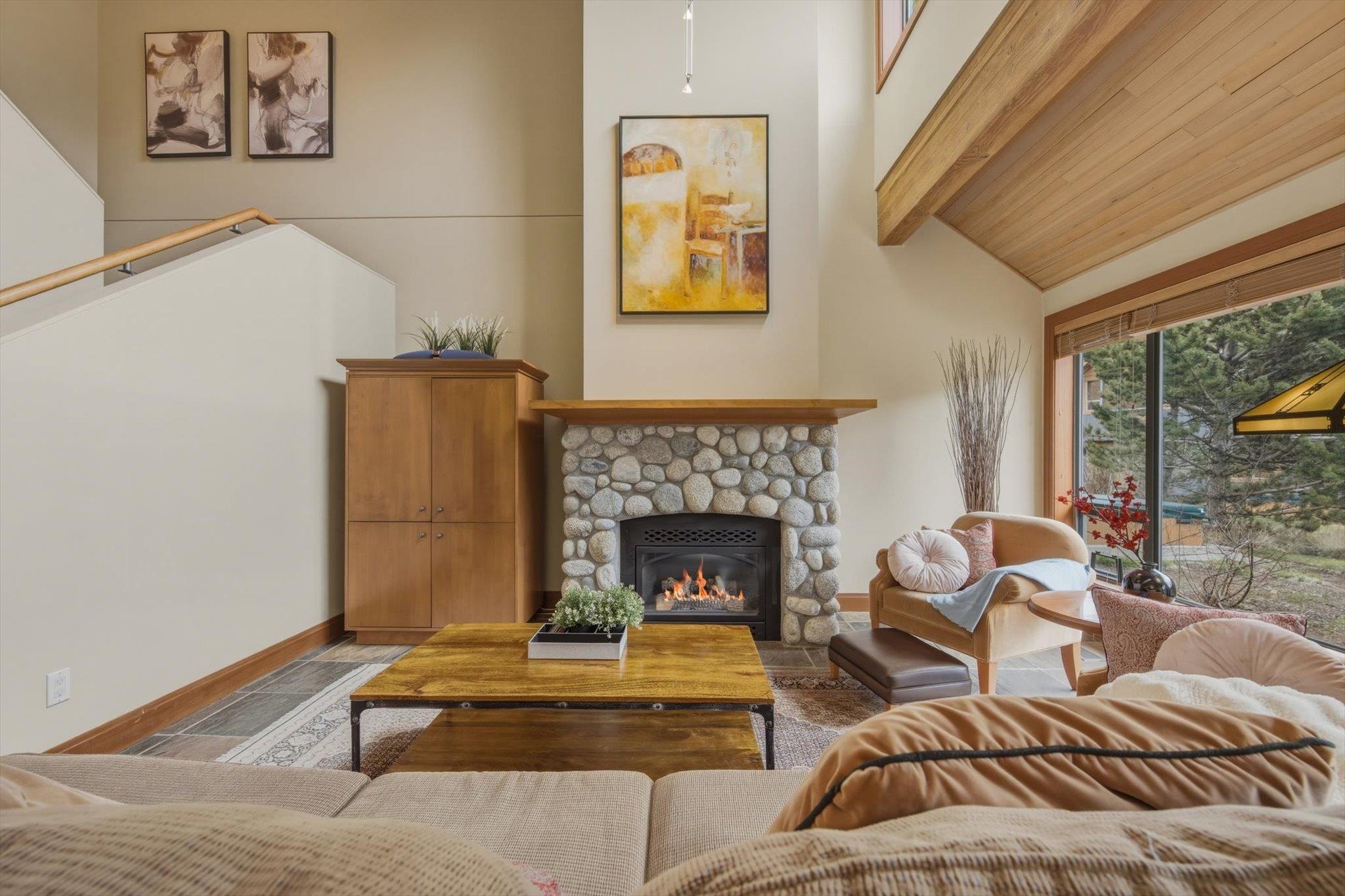 Additional image 4 of 4824 Casabella Crescent, Whistler, BC, V8E 0Z4