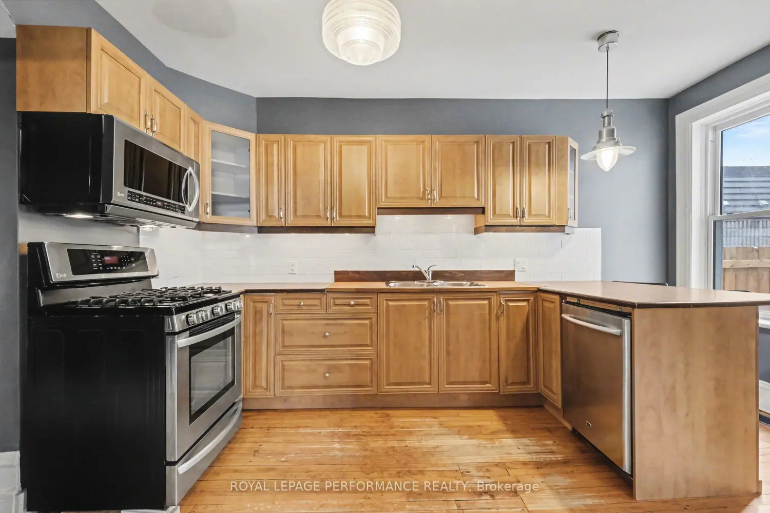 Additional image 6 of 506 Wentworth Avenue
