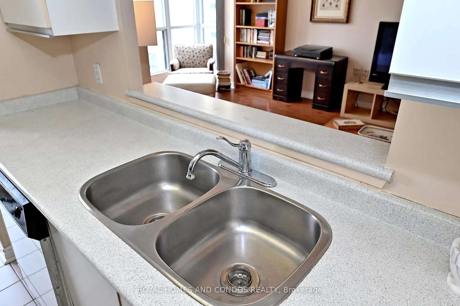 Additional image 8 of 2550 Lawrence Avenue 618