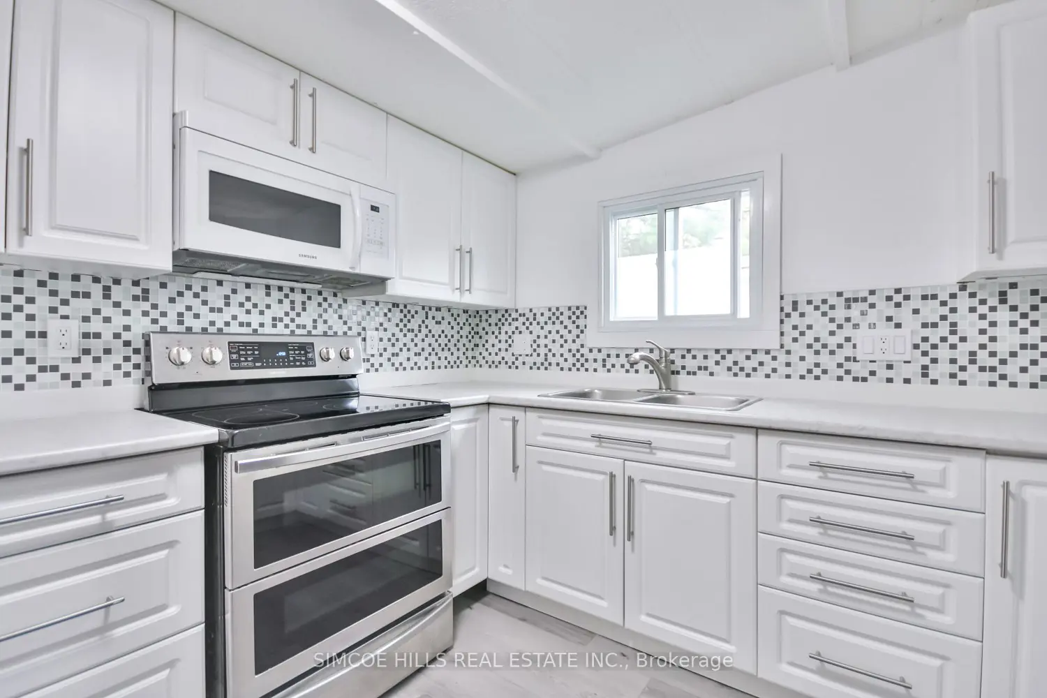 Additional image 9 of 580 West Street 98