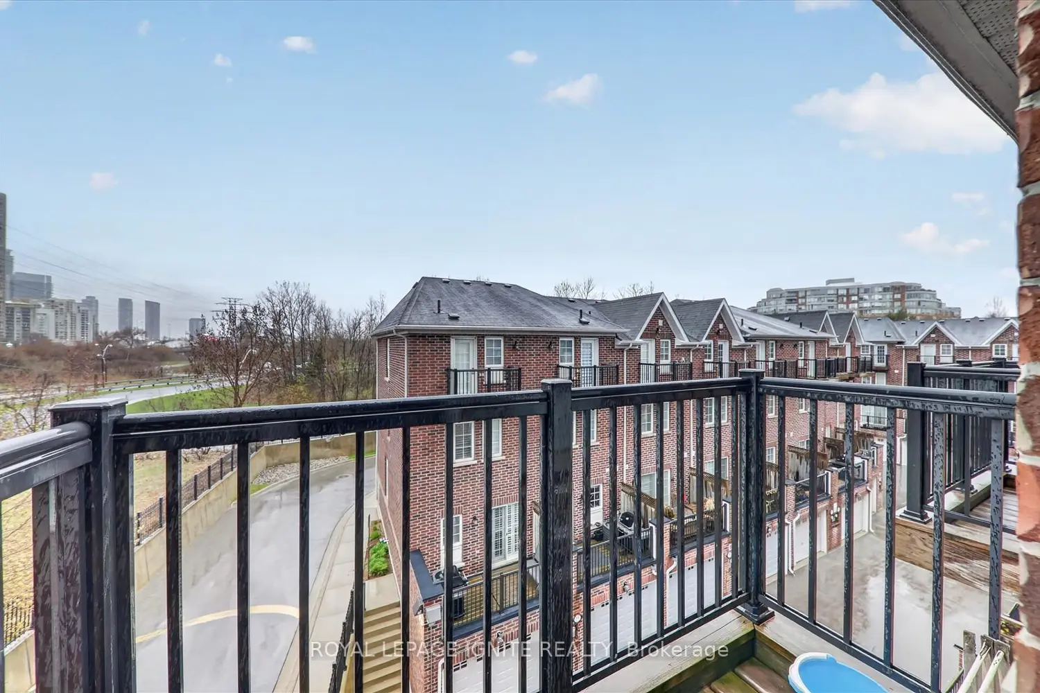 Additional image 18 of 117A The Queensway 95