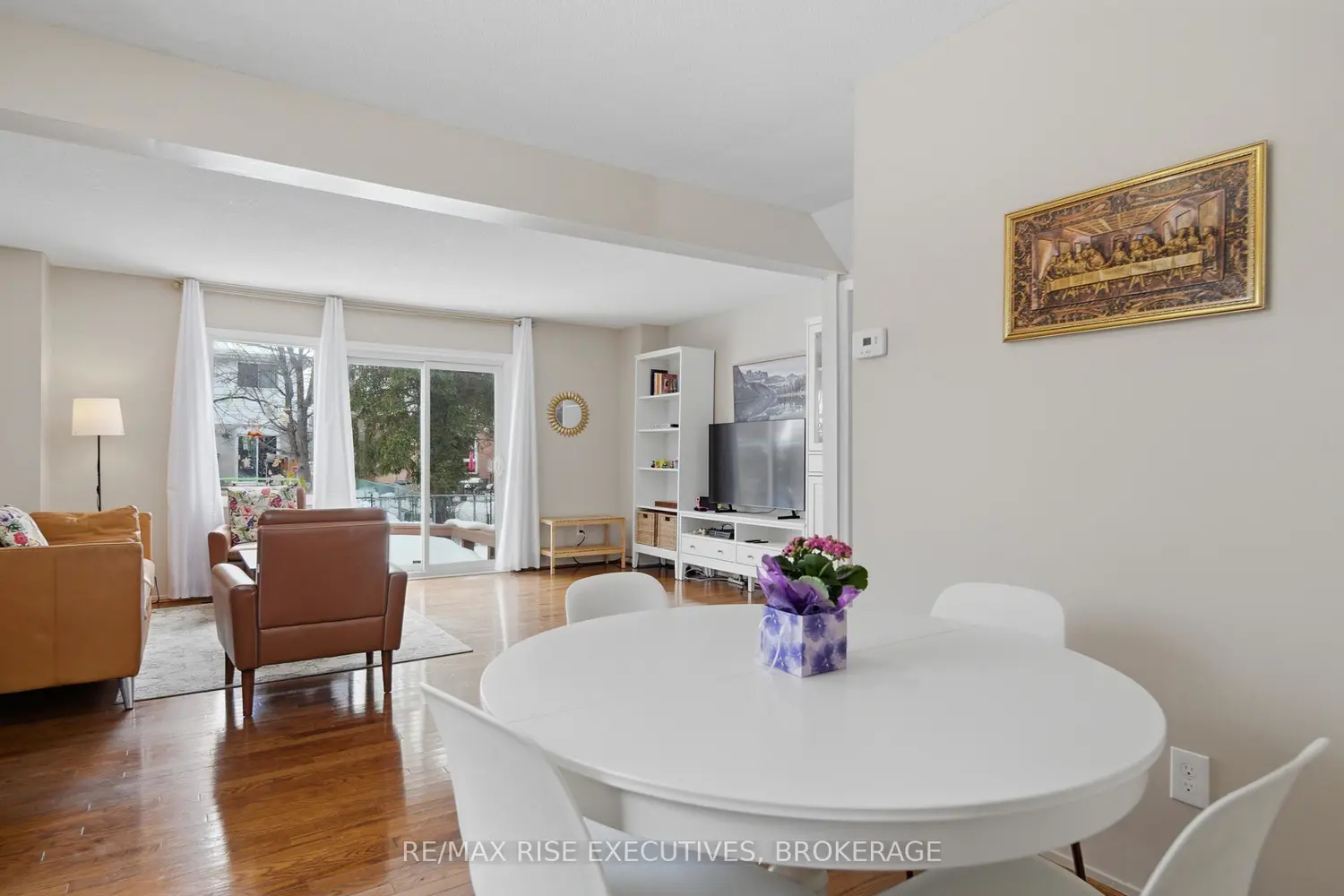 Additional image 6 of 1037 Hickorywood Crescent