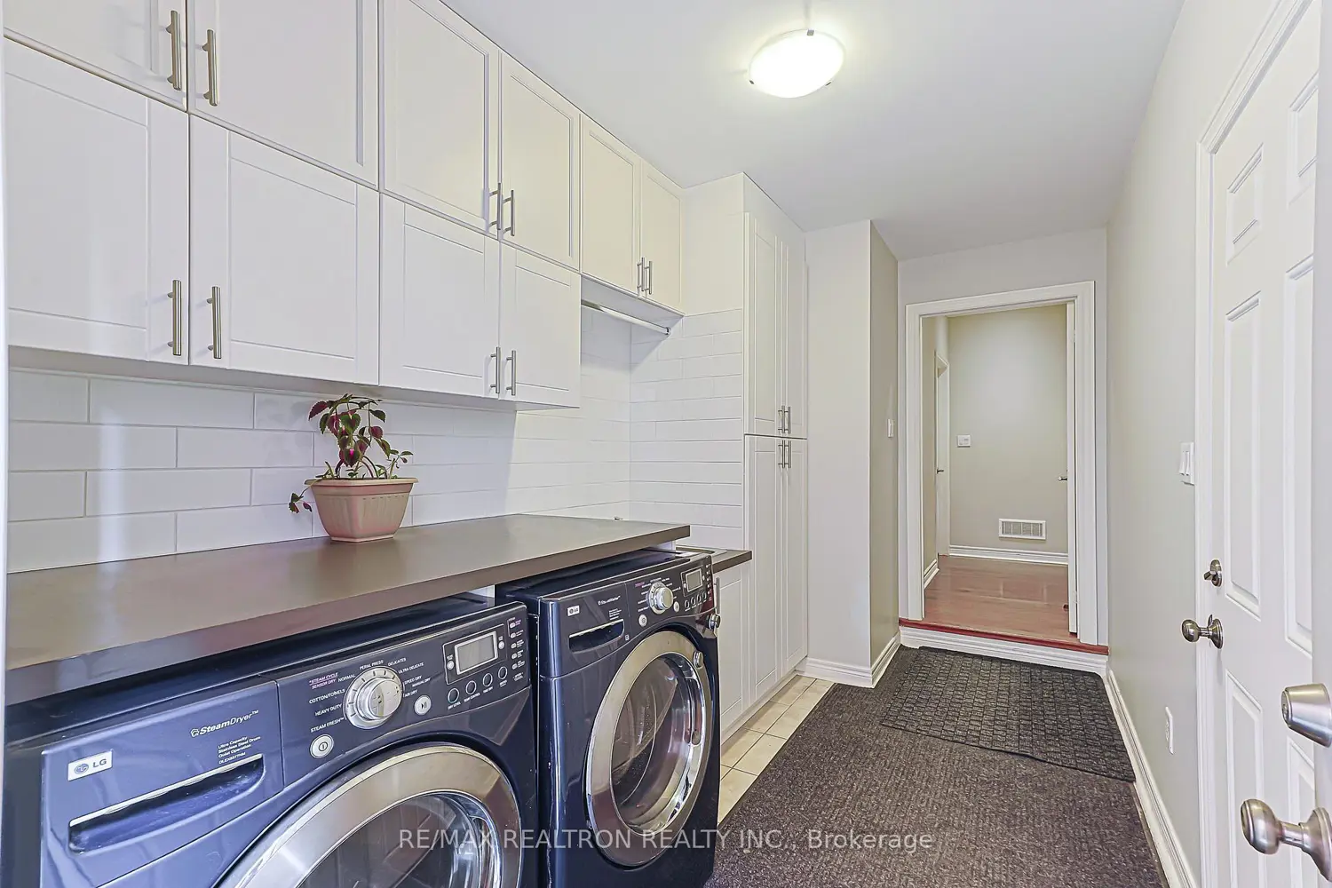 Additional image 5 of 48 Tonner Crescent
