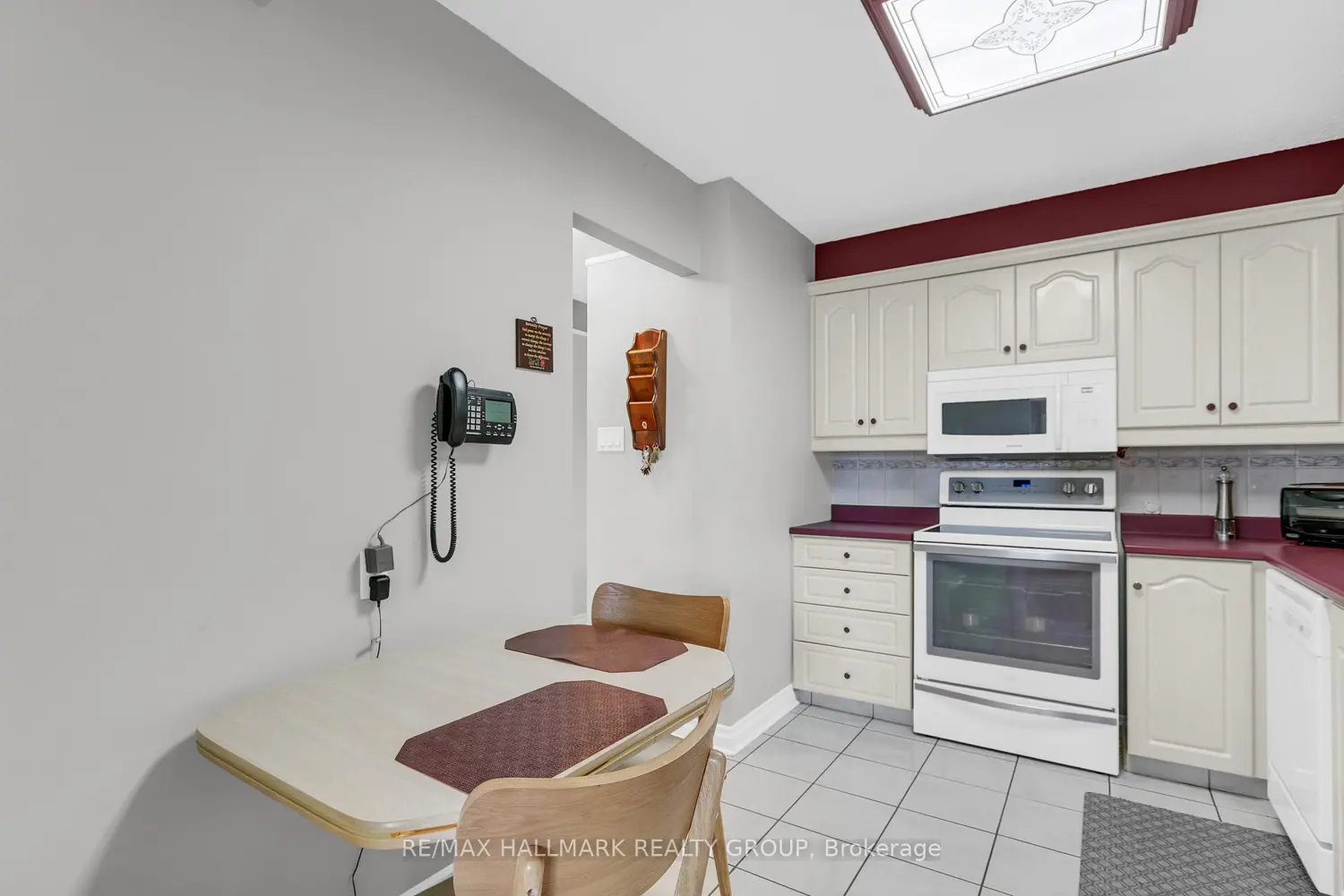 Additional image 3 of 200 Lafontaine Avenue 401