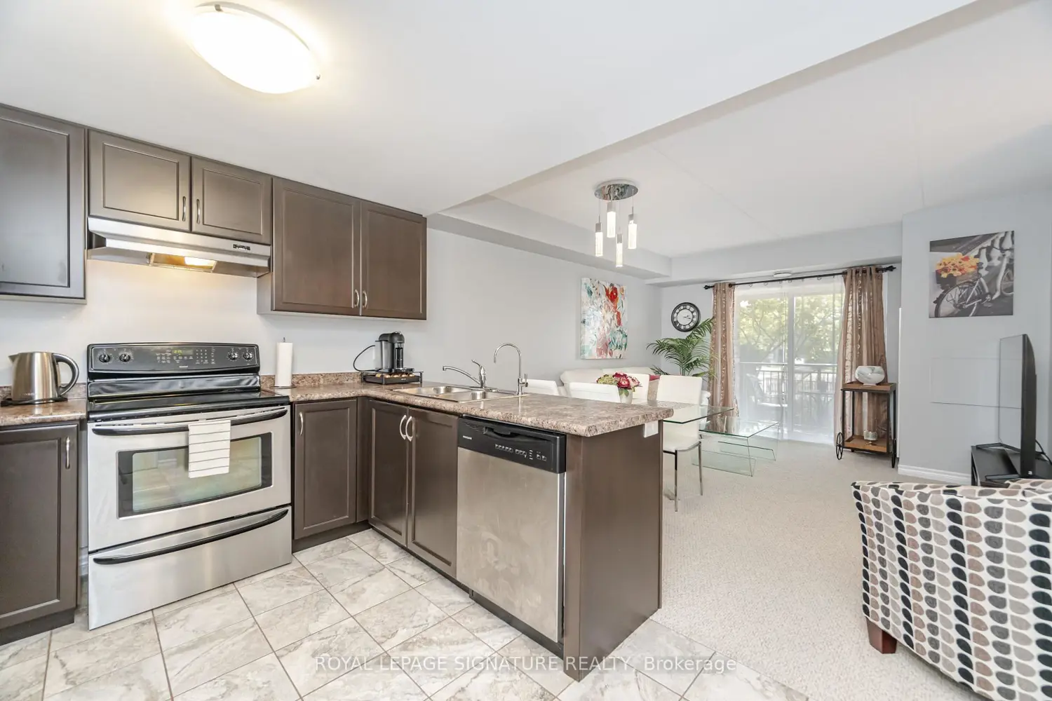 67 Kingsbury Square 111