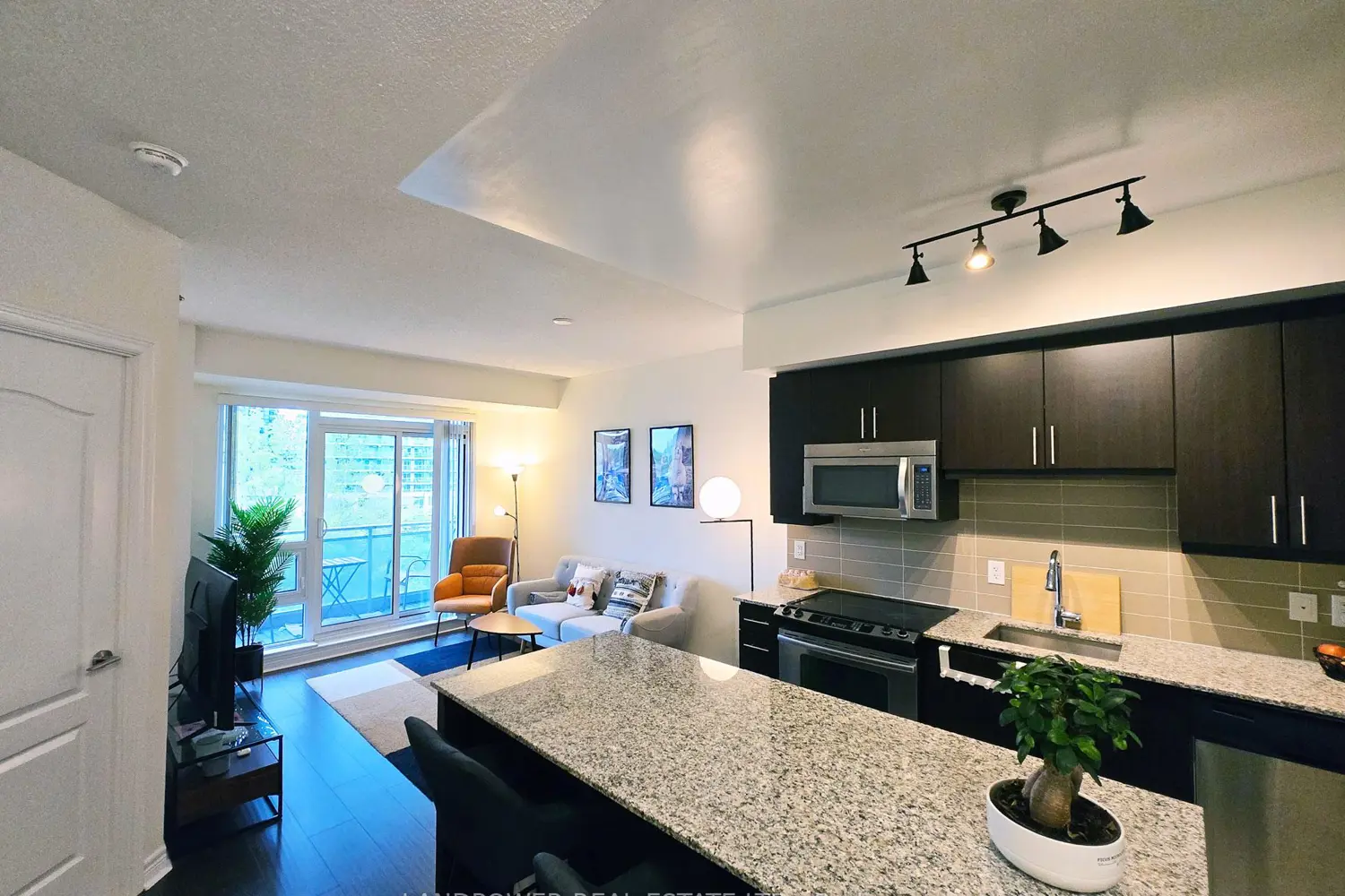 Additional image 10 of 2756 Old Leslie Street 603