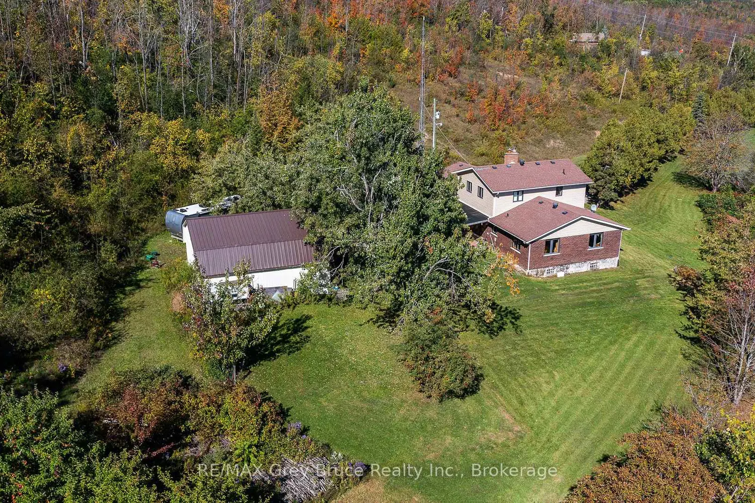 138558 Grey Road 112 N