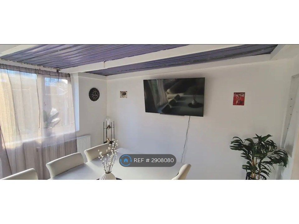 Additional image 6 of 4 bed terraced house to rentPrinces Road, Dartford DA2